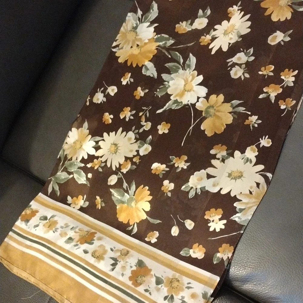 Kathie Lee Scarf